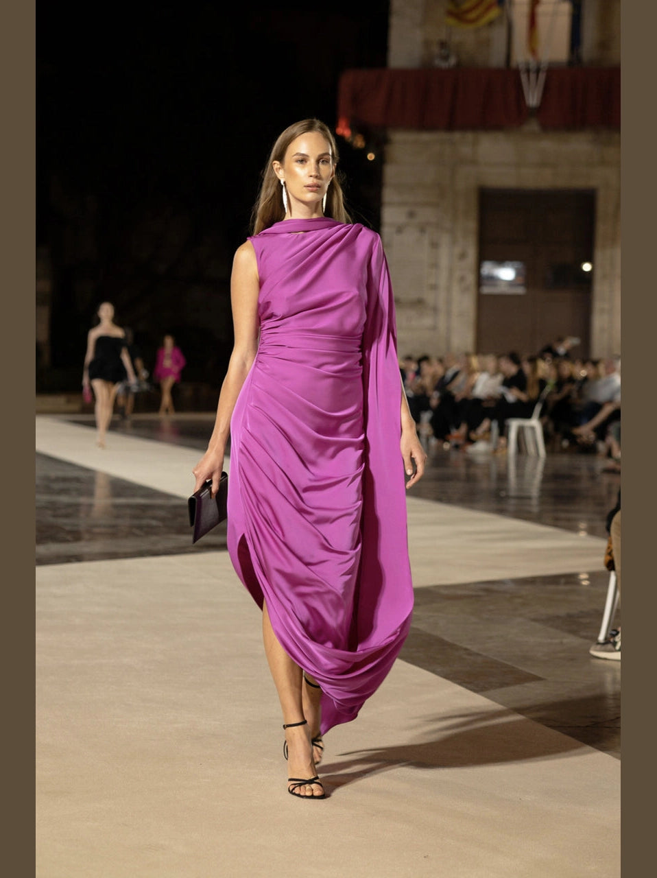 Sleeveless Mónaco Dress