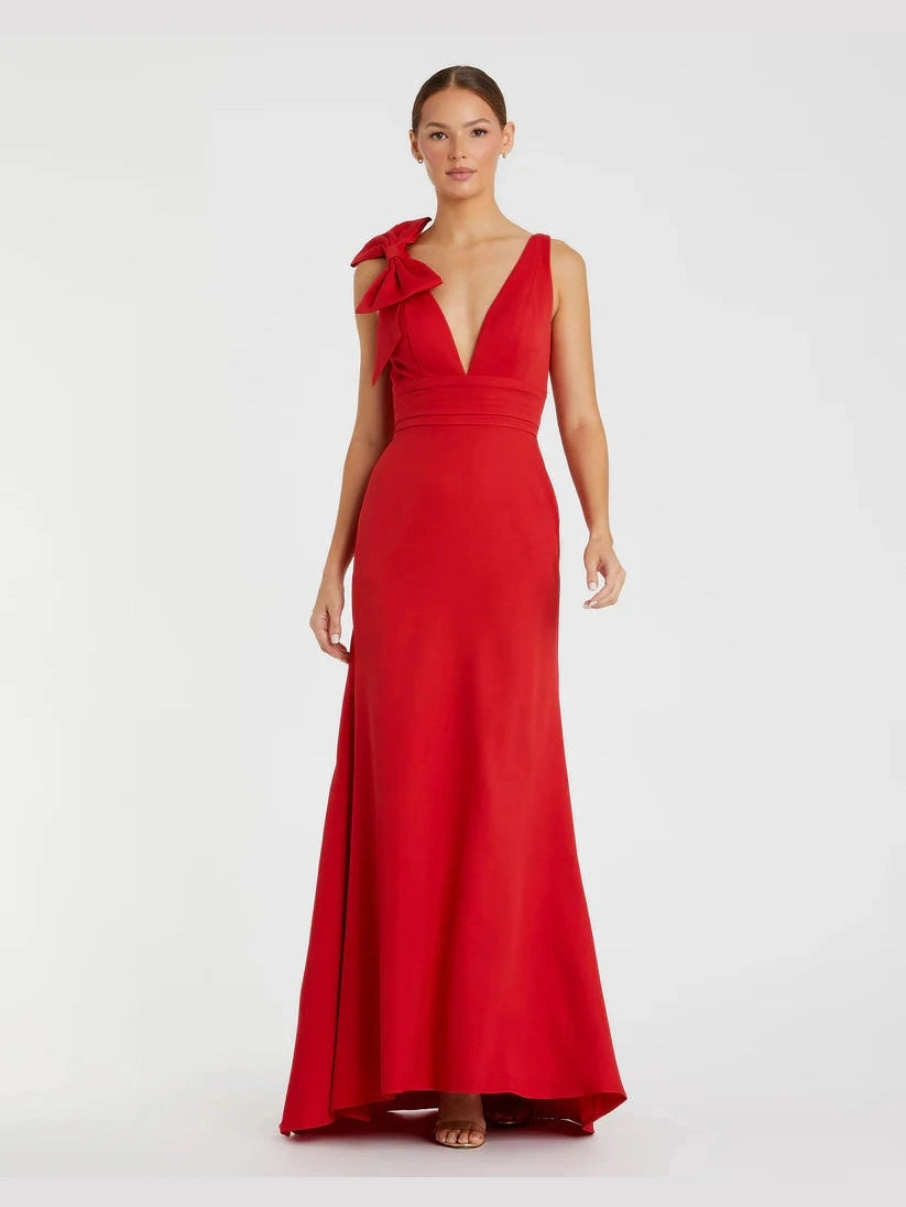 Sleeveless V Neck Bow Detail Mermaid Gown