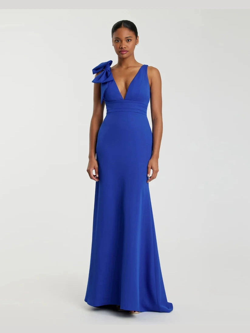 Sleeveless V Neck Bow Detail Mermaid Gown