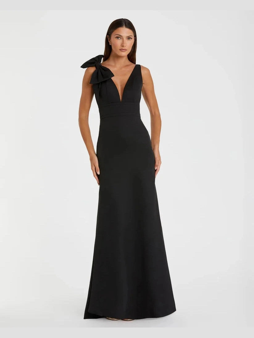 Sleeveless V Neck Bow Detail Mermaid Gown