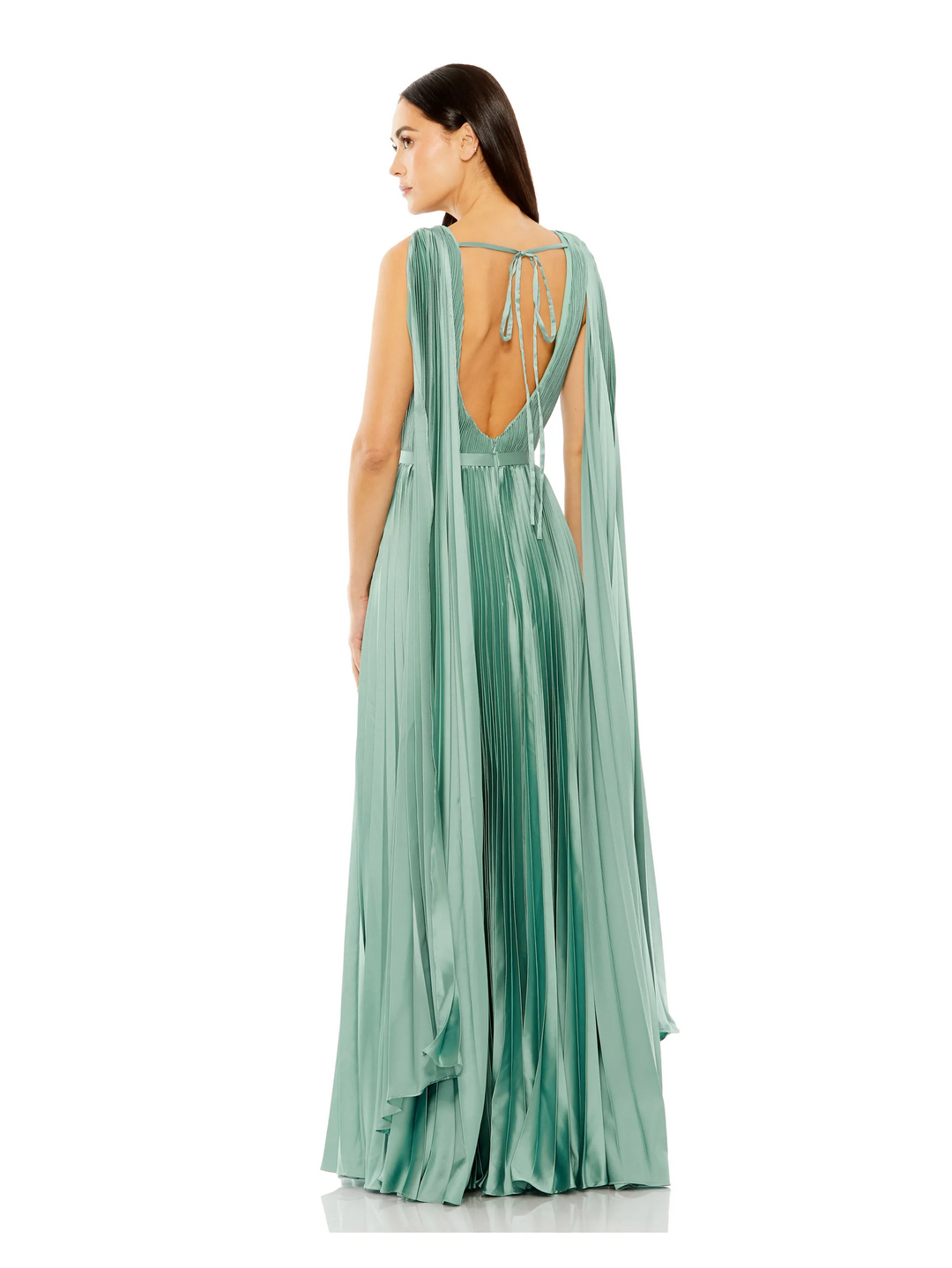 Sleeveless high neck cape back heat pleated gown
