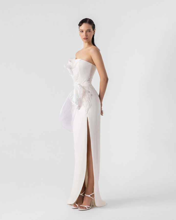 Cascading 3D Holographic Peplum Pearly Off-White Evening Dress