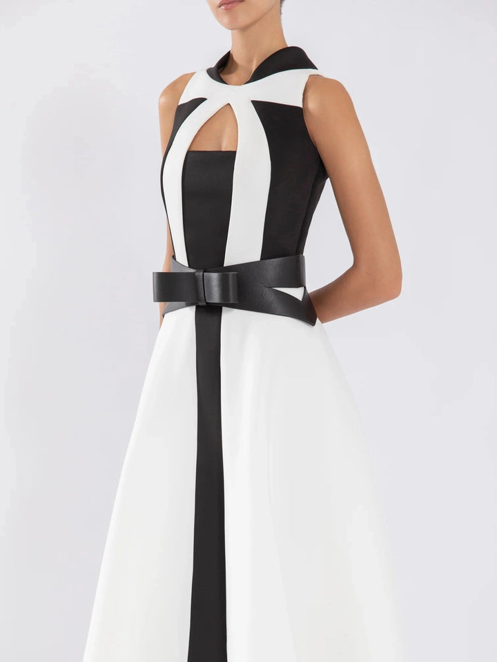 GEOMETRICAL  NEOPRENE
DRESS