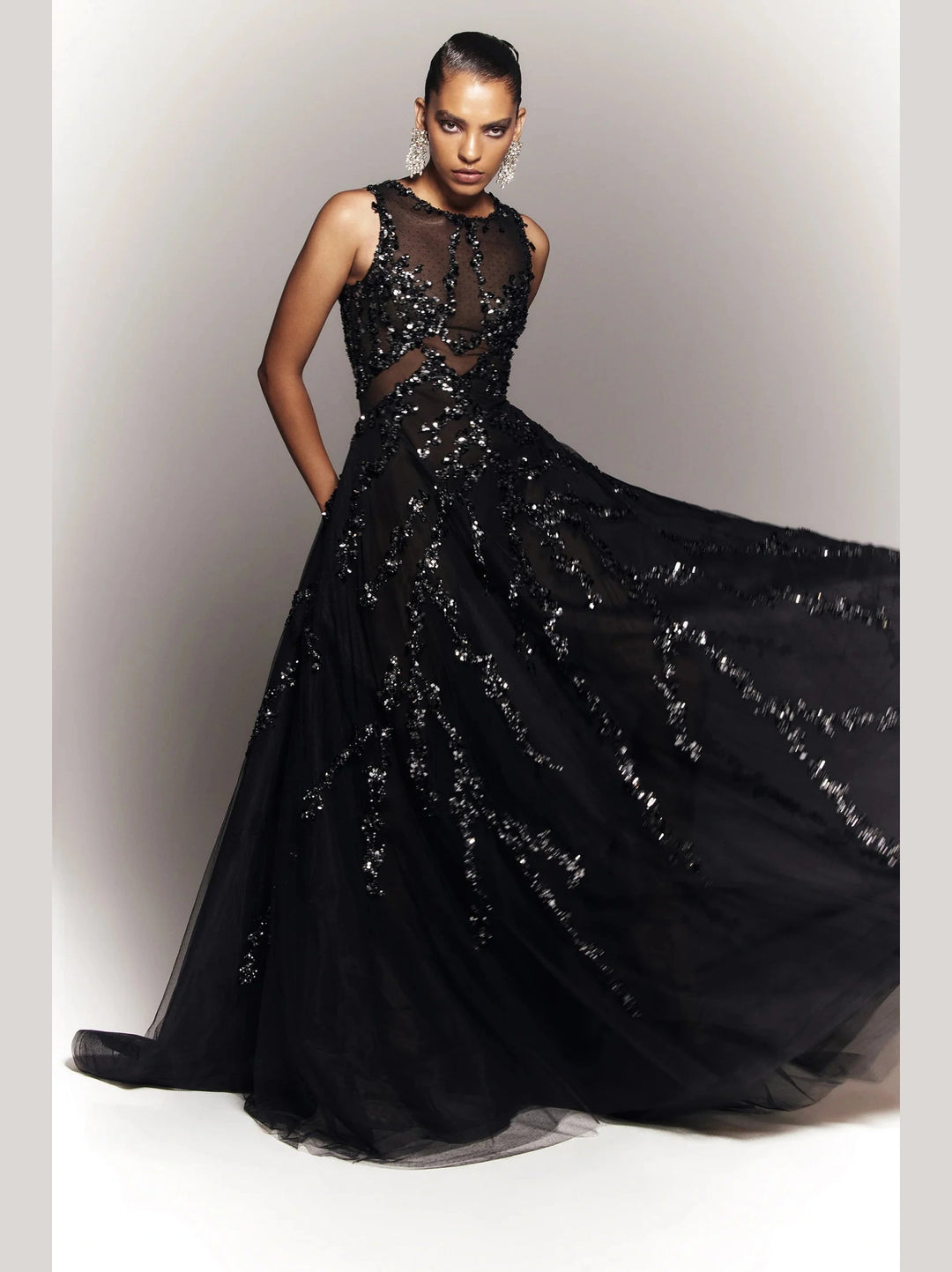 TULLE DRESS WITH BALL GOWN SKIRT