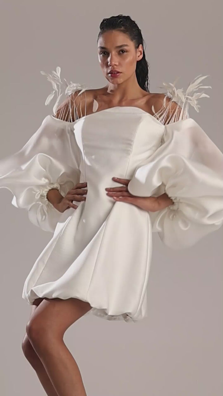 Elegant White Mikado Piqué Dress with Feathered Organza Sleeves